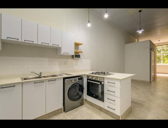 1 BEDROOM APARTMENT FOR SALE IN HILTON CENTRAL